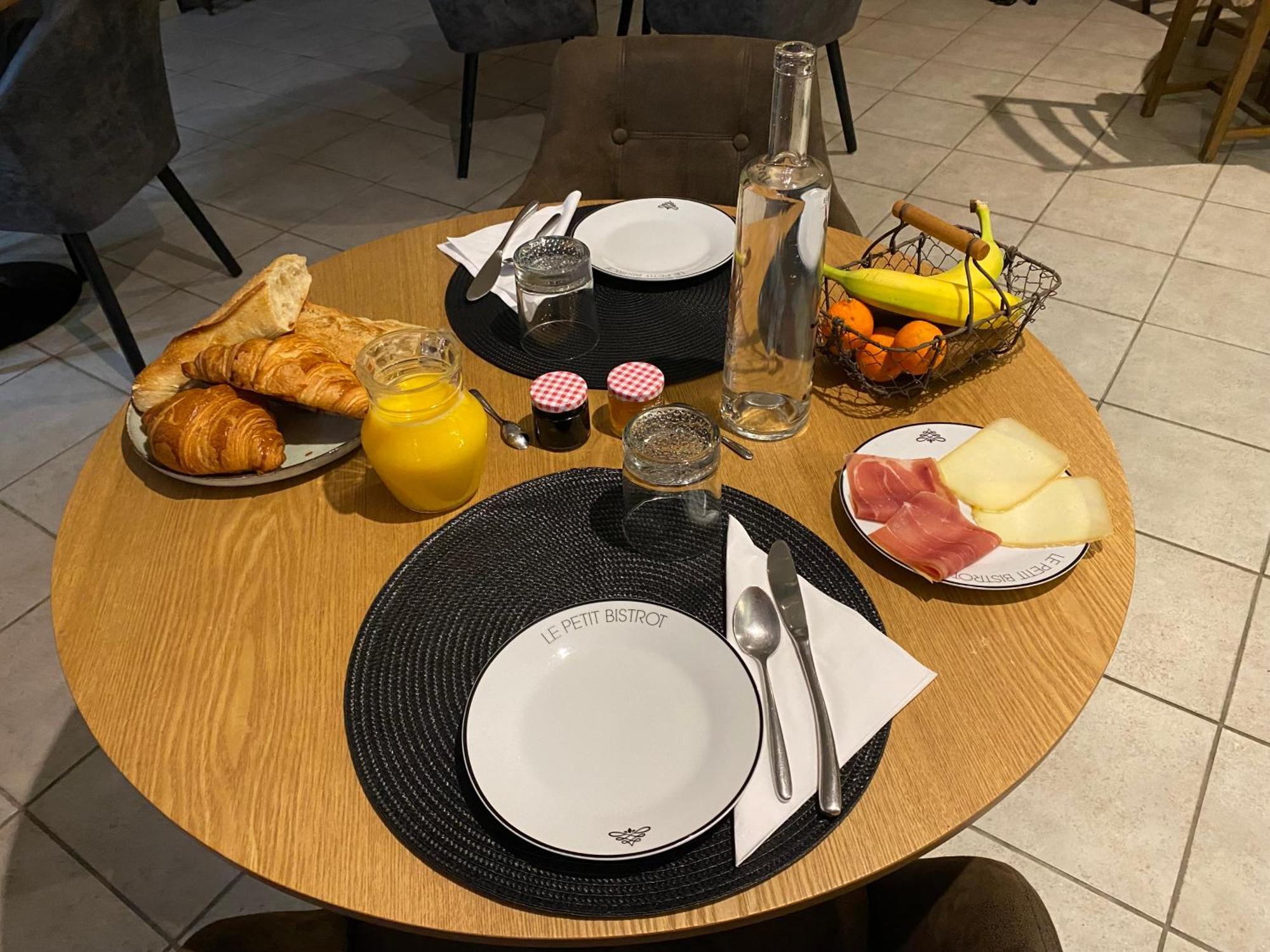 L' Auberge Campagnarde, Lourdes Poueyferré Екстериор снимка